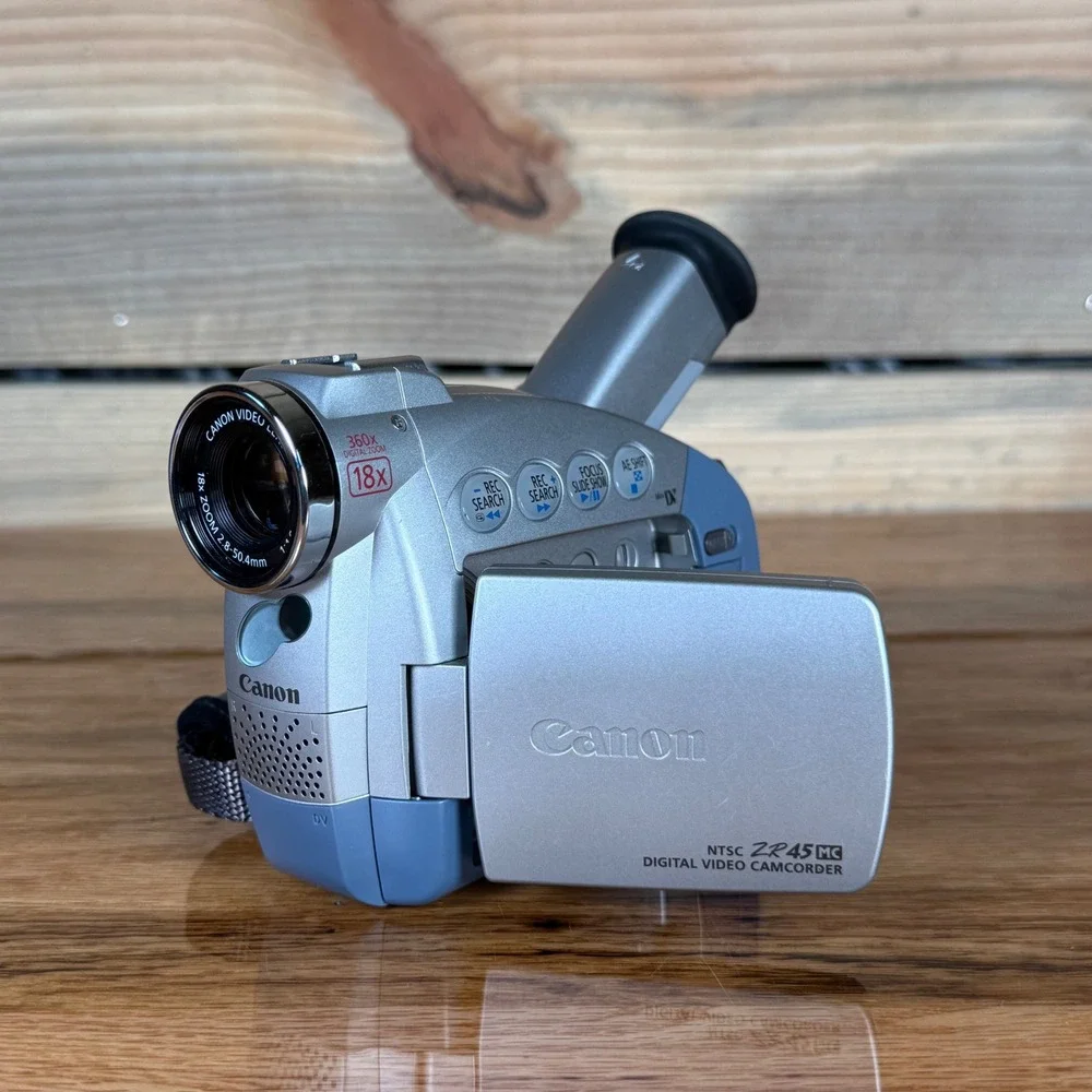 Canon ZR45 MC A Digital Video Camcorder NTSC Silver Blue 18x Optical Zoom PARTS - Picture 1 of 11